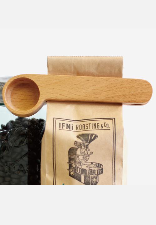 Wooden Cafe Scoop and Clip