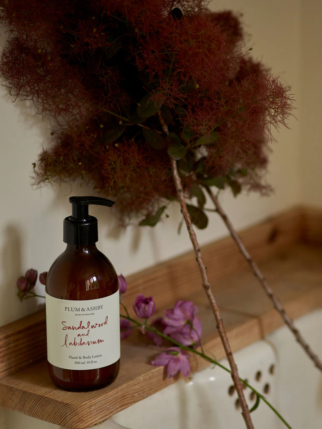 Sandalwood & Labdanum Hand & Body Lotion