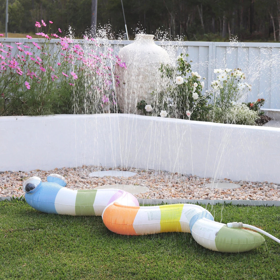 Inflatable Sprinkler Into the Wild Multi